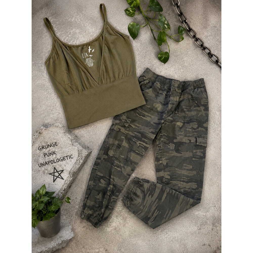 IA Olive Green Ribbed Seamless Cami Tank One Size Y2K Festival Boho Icon Apparel
